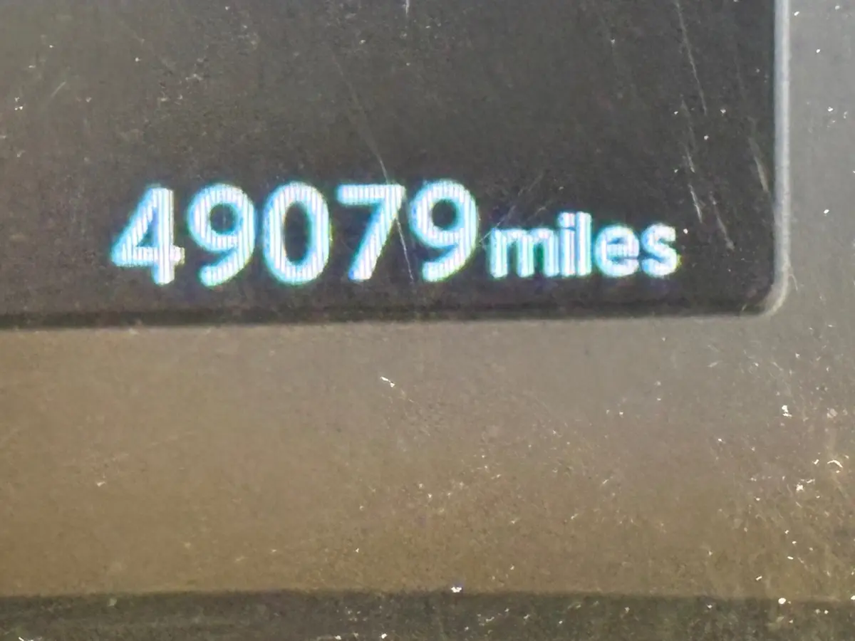 Vehicle photo 23