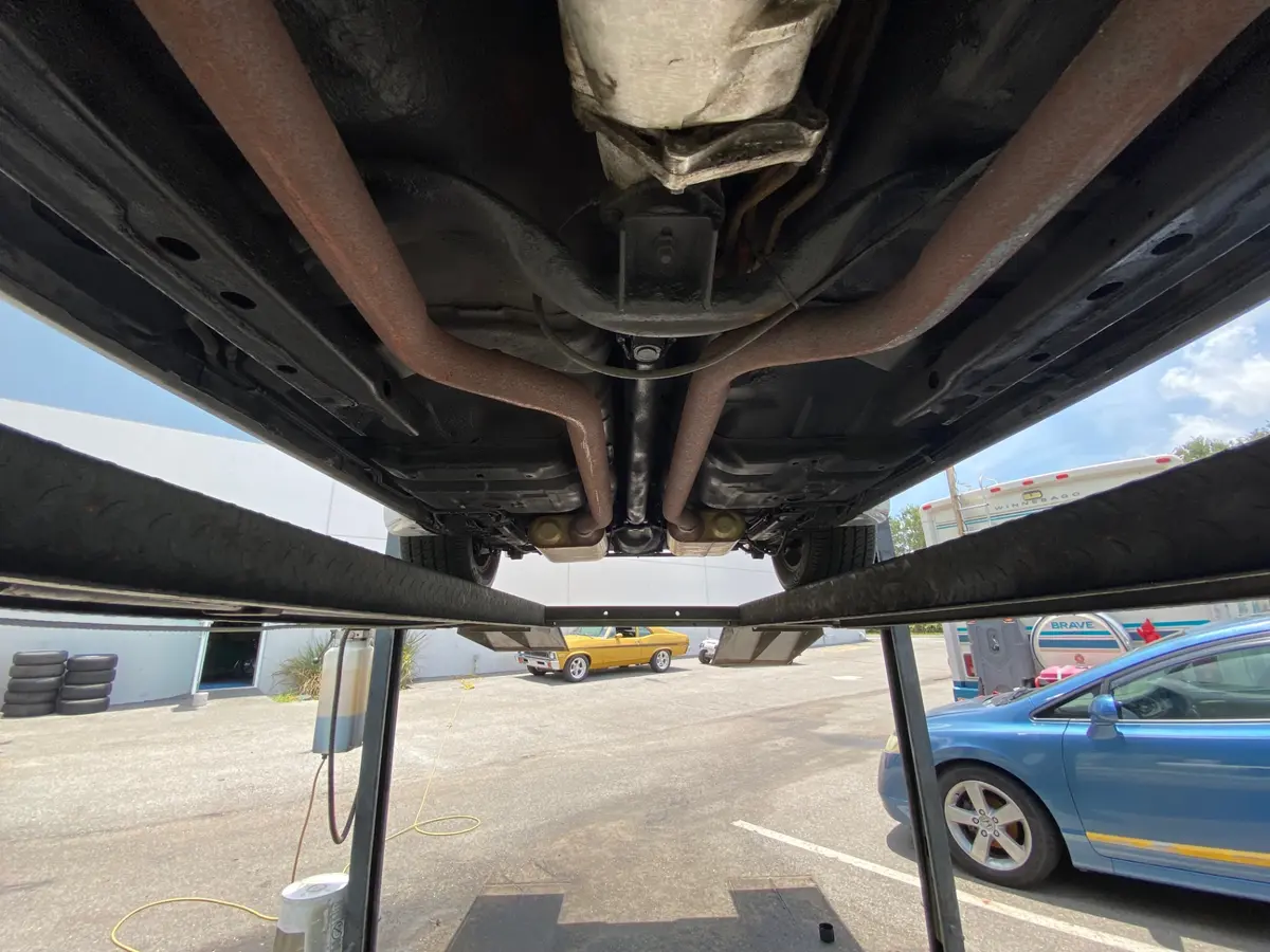 Vehicle photo 38