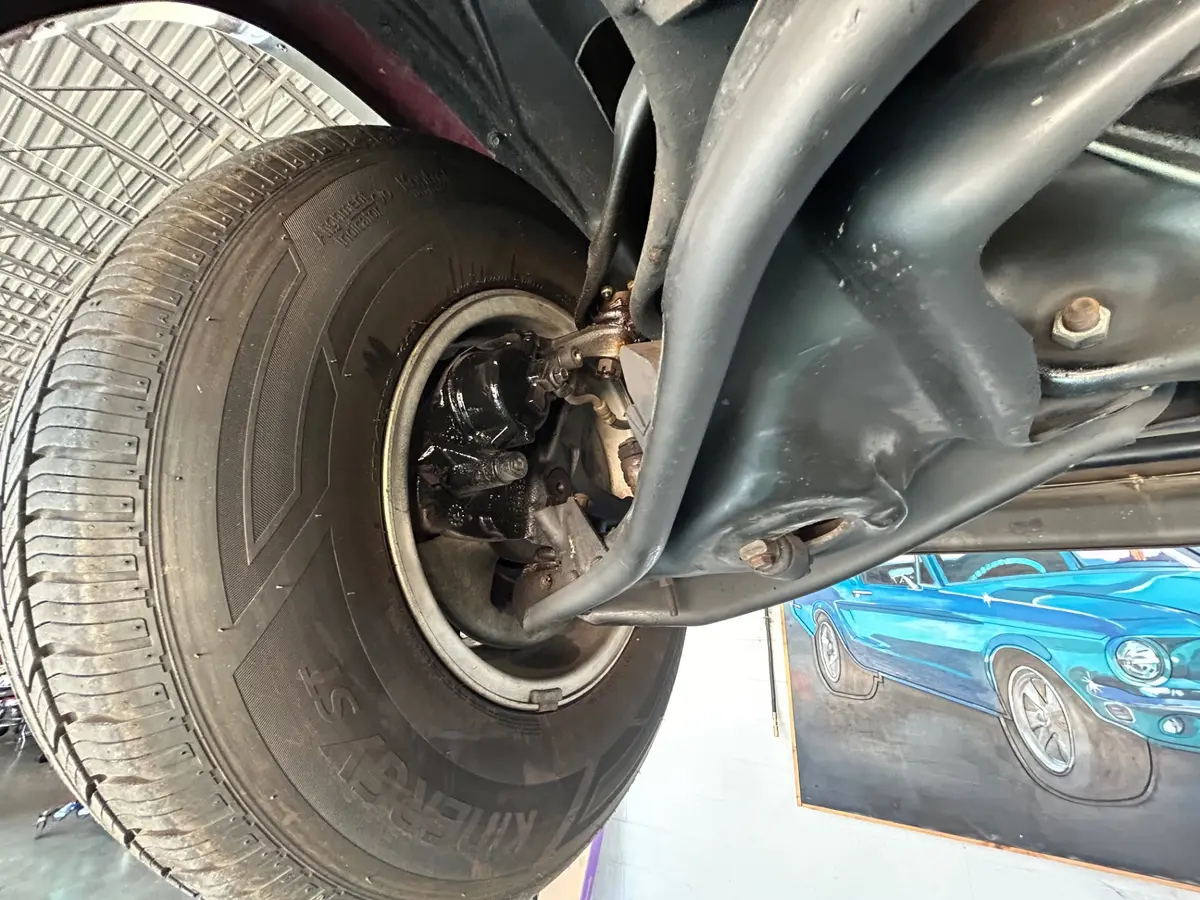 Vehicle photo 35