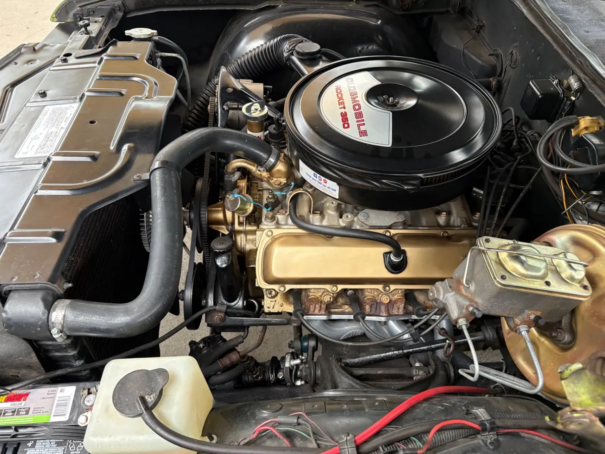 Vehicle photo 38