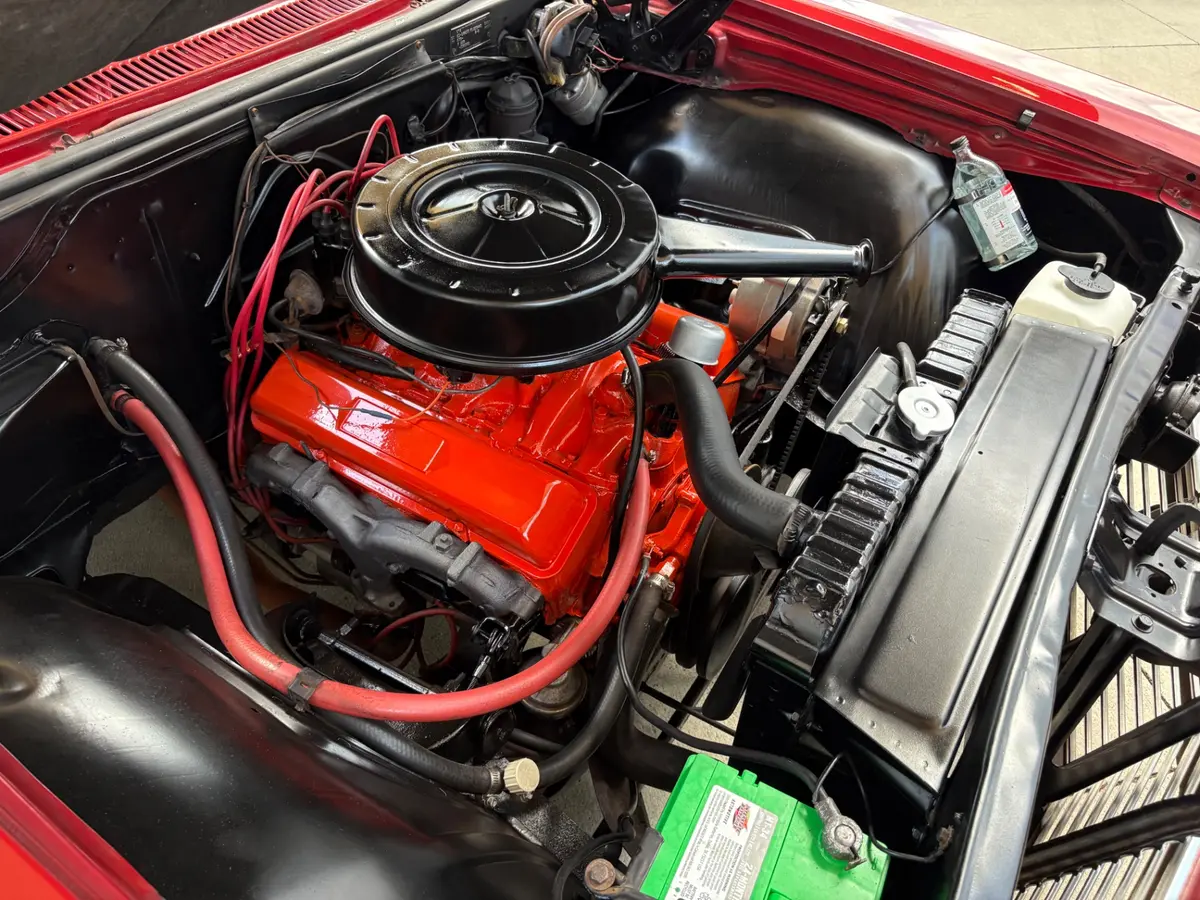 Vehicle photo 29