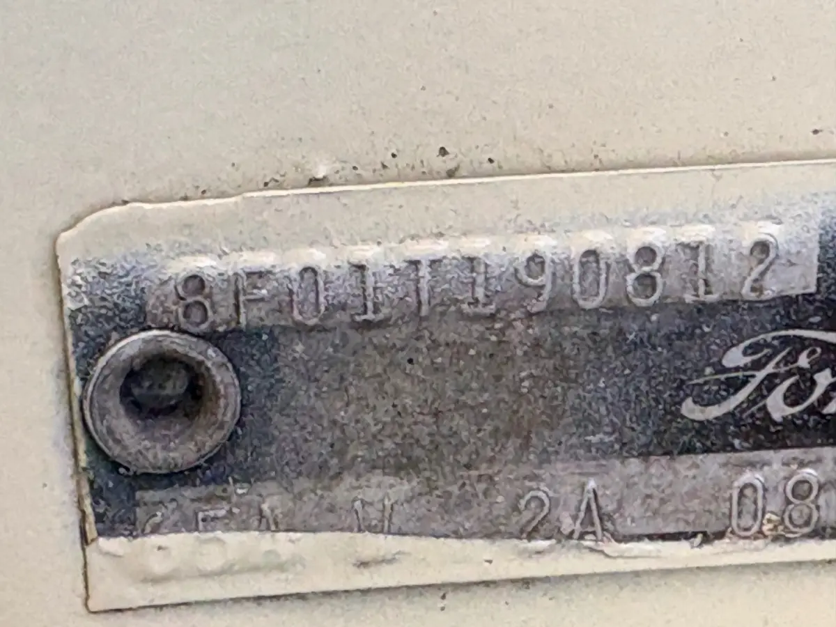 Vehicle photo 20