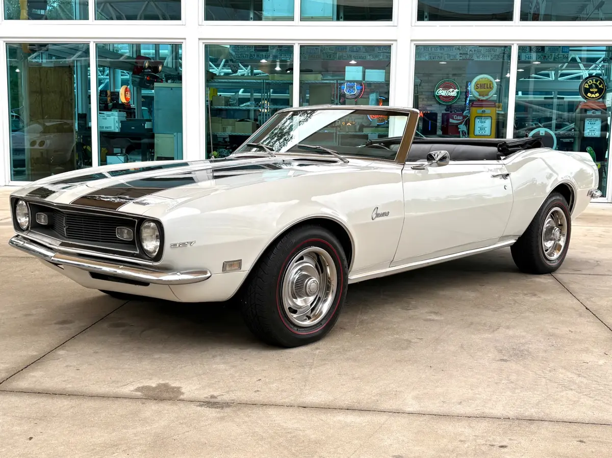 Vehicle photo 11