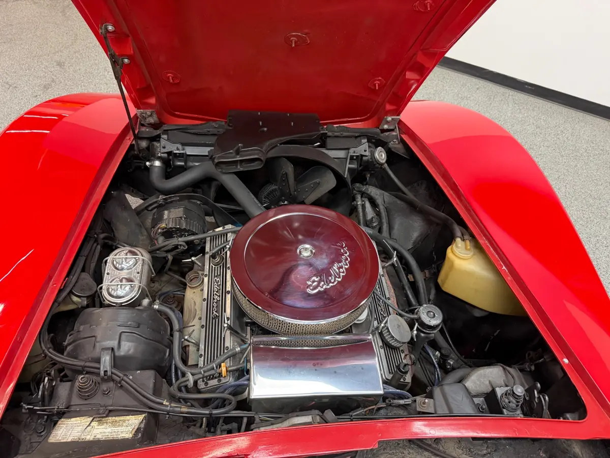 Vehicle photo 13