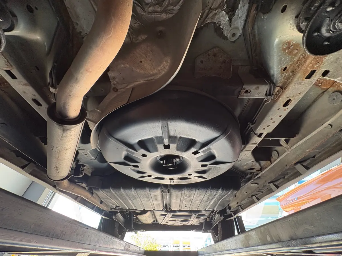 Vehicle photo 49