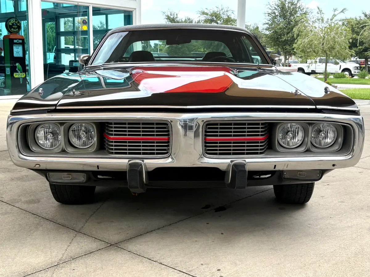 Vehicle photo 2