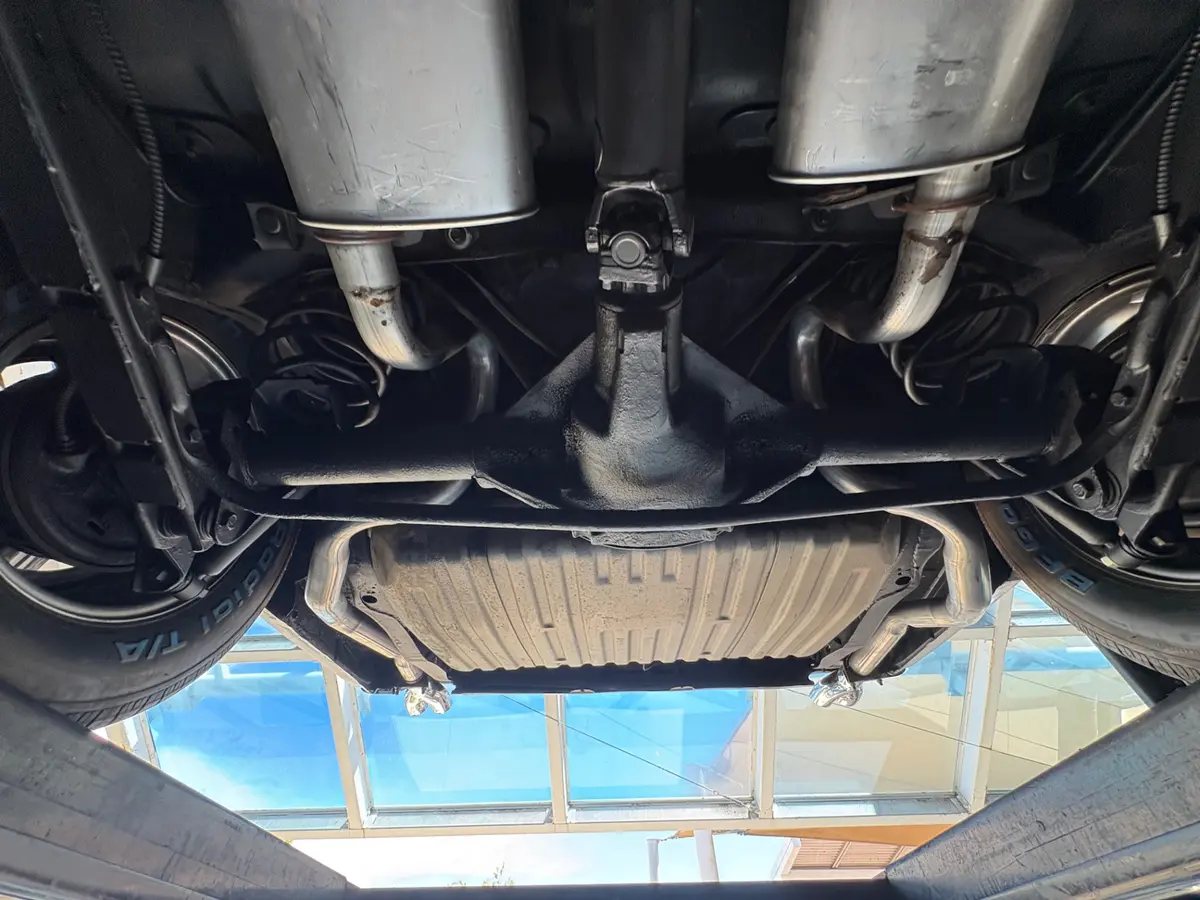 Vehicle photo 62