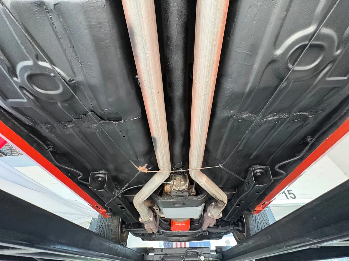 Vehicle photo 49