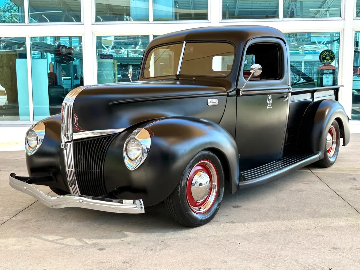 Vehicle photo 11