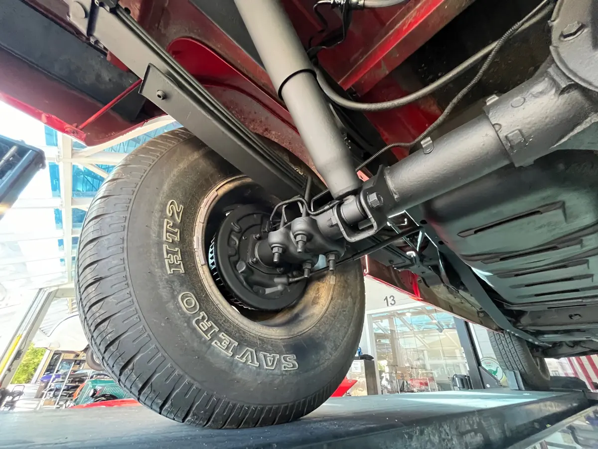 Vehicle photo 41