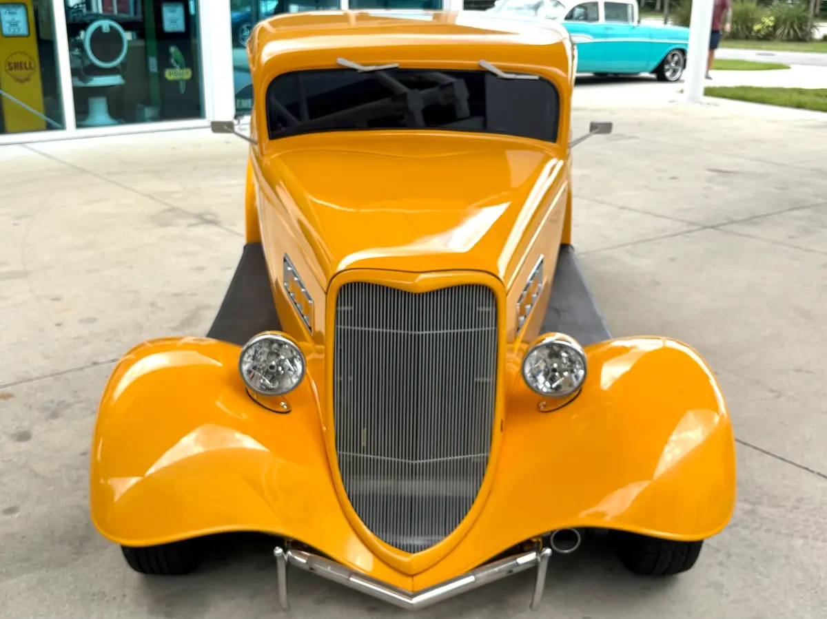 Vehicle photo 3