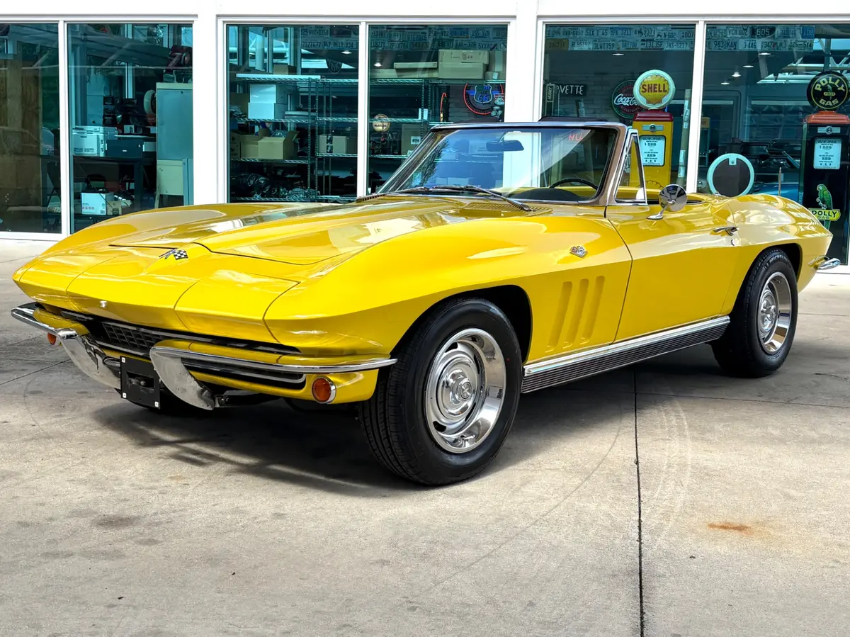 Vehicle photo 1