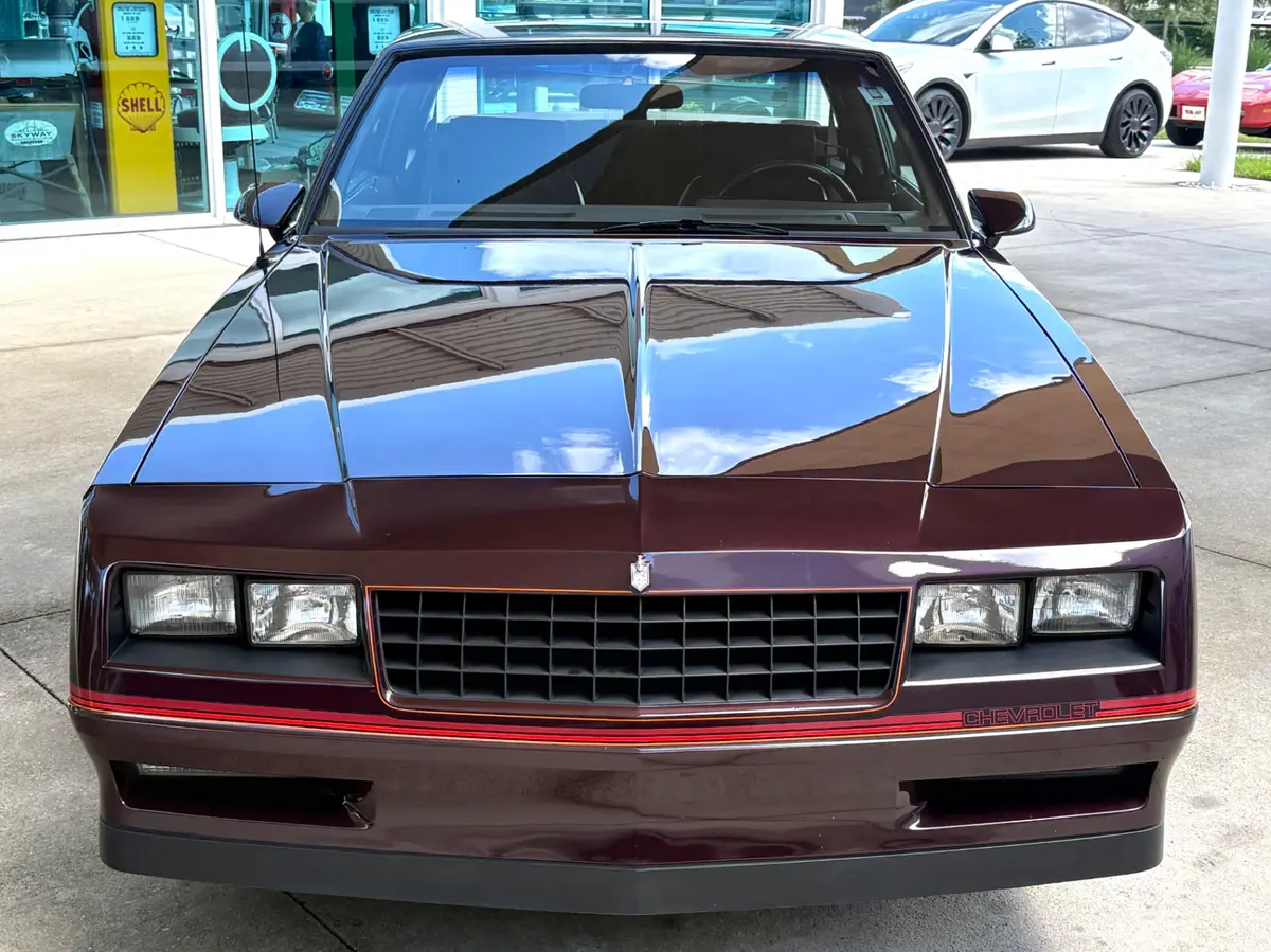 Vehicle photo 3
