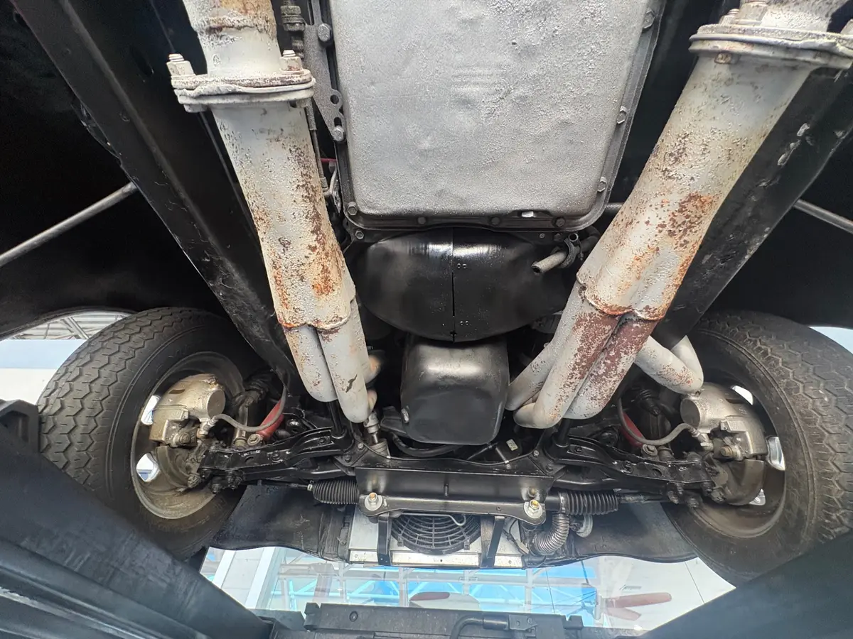 Vehicle photo 48