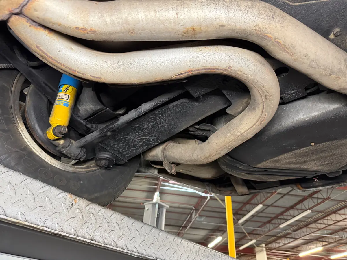 Vehicle photo 43