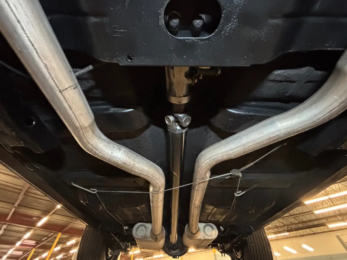 Vehicle photo 49