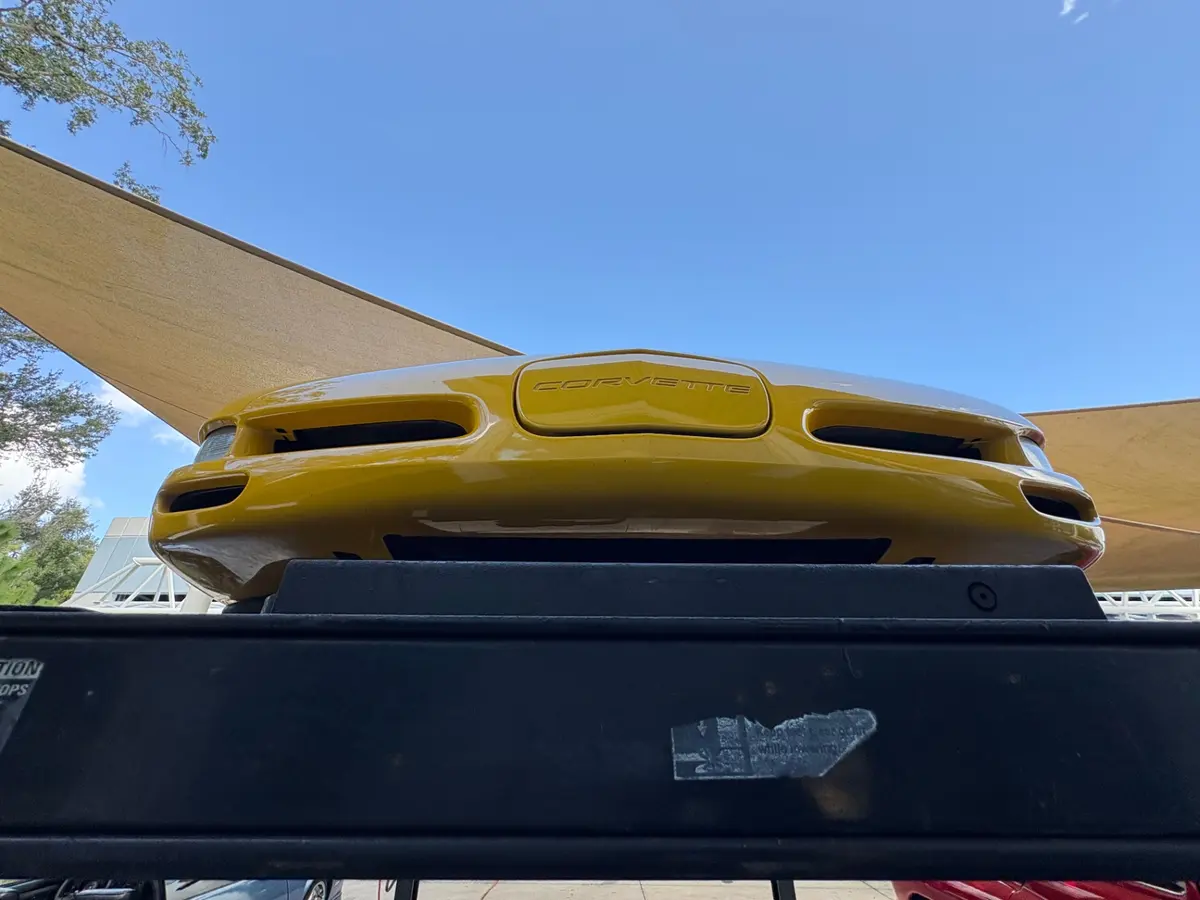Vehicle photo 57