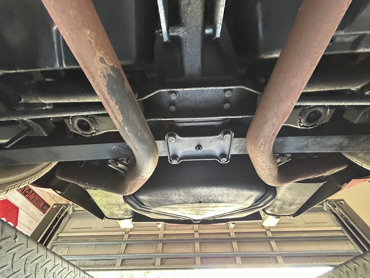 Vehicle photo 41