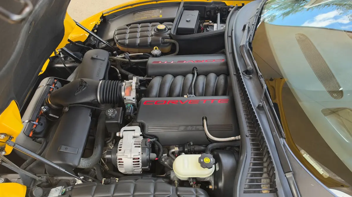 Vehicle photo 34
