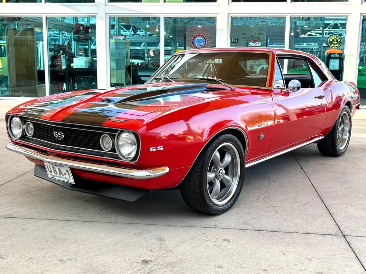 Vehicle photo 12
