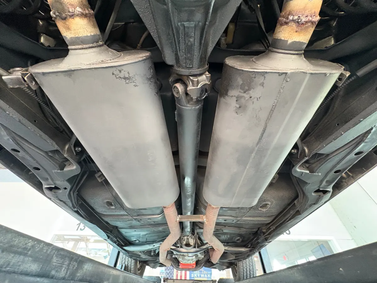Vehicle photo 72