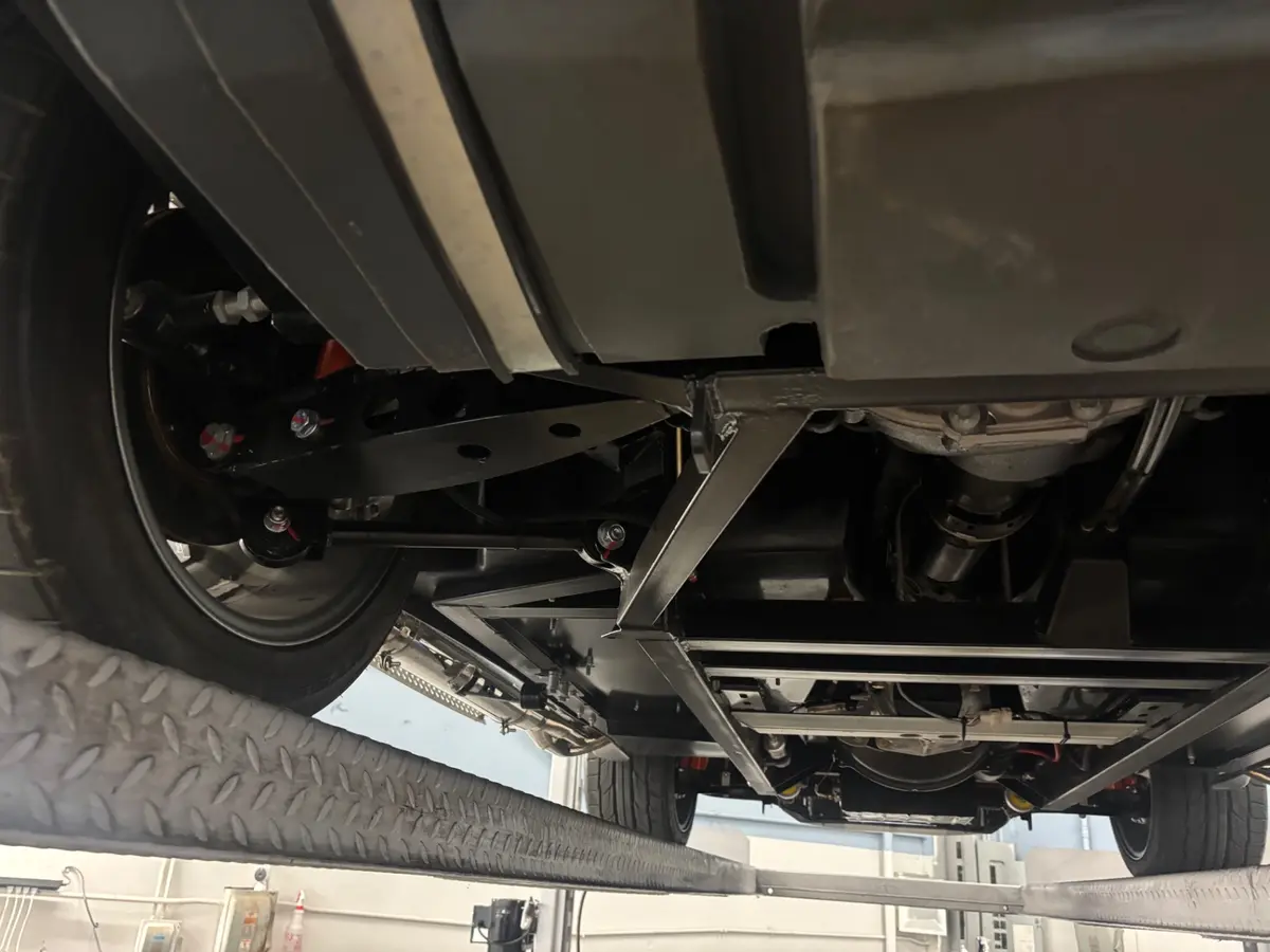 Vehicle photo 44
