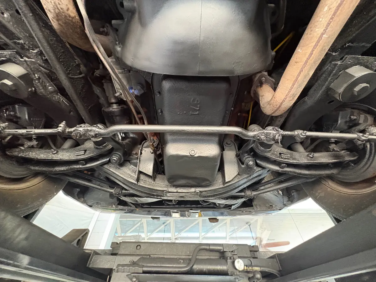 Vehicle photo 50