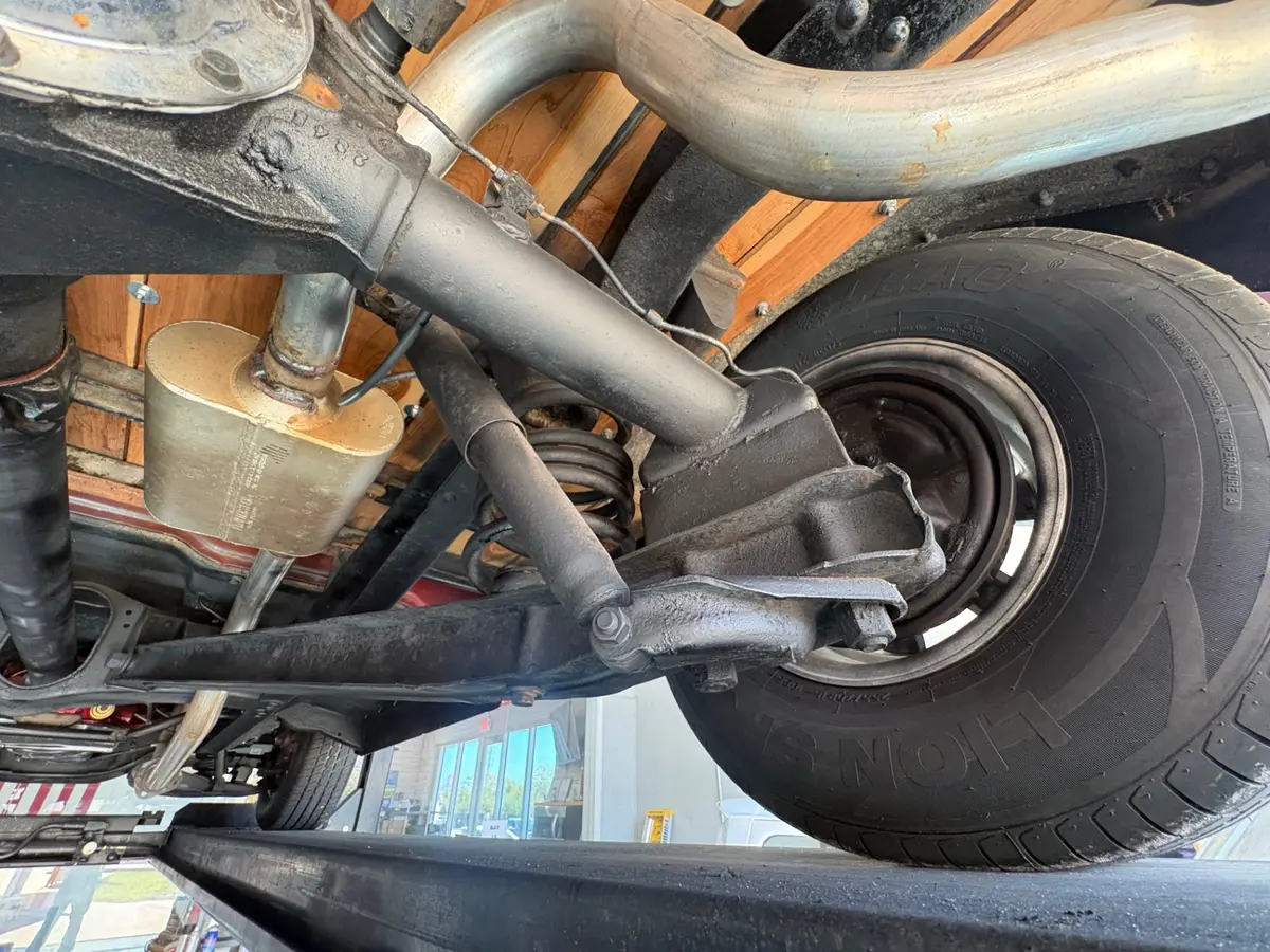 Vehicle photo 42