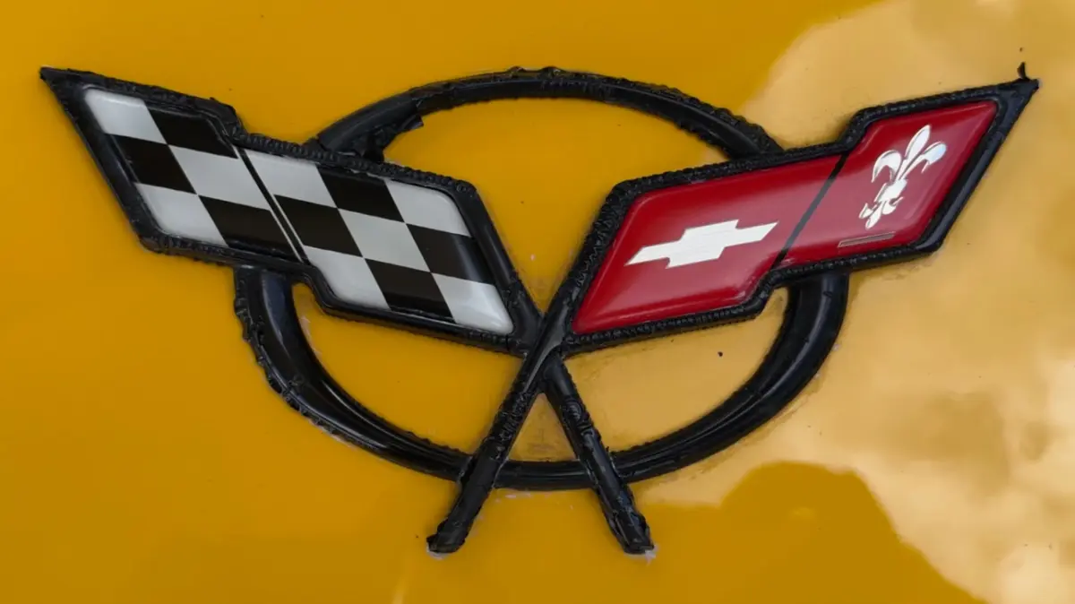 Vehicle photo 27