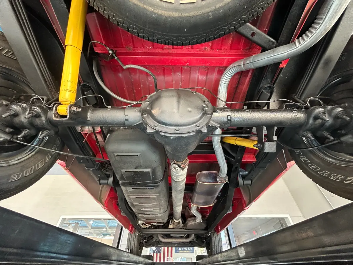 Vehicle photo 39