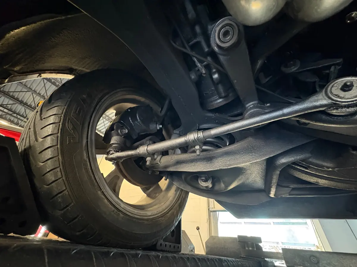 Vehicle photo 50