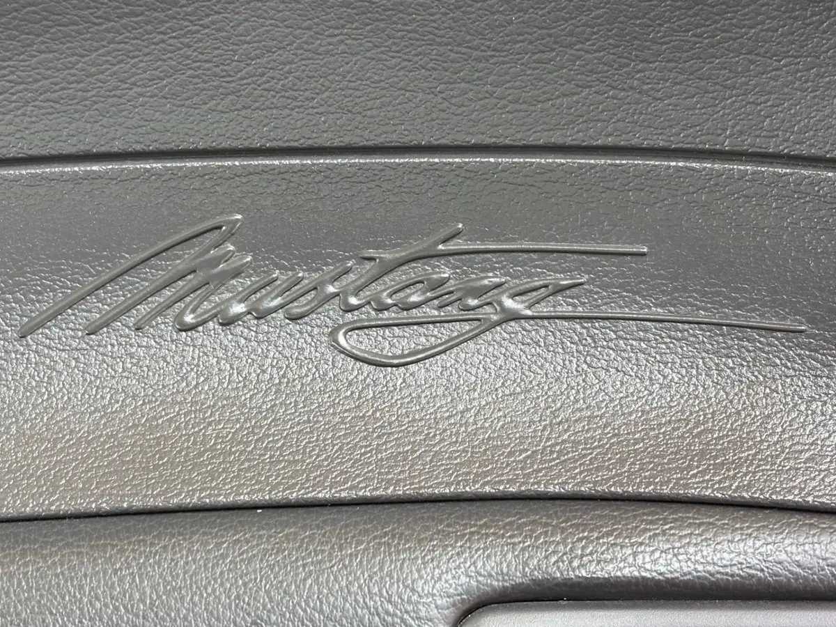 Vehicle photo 41