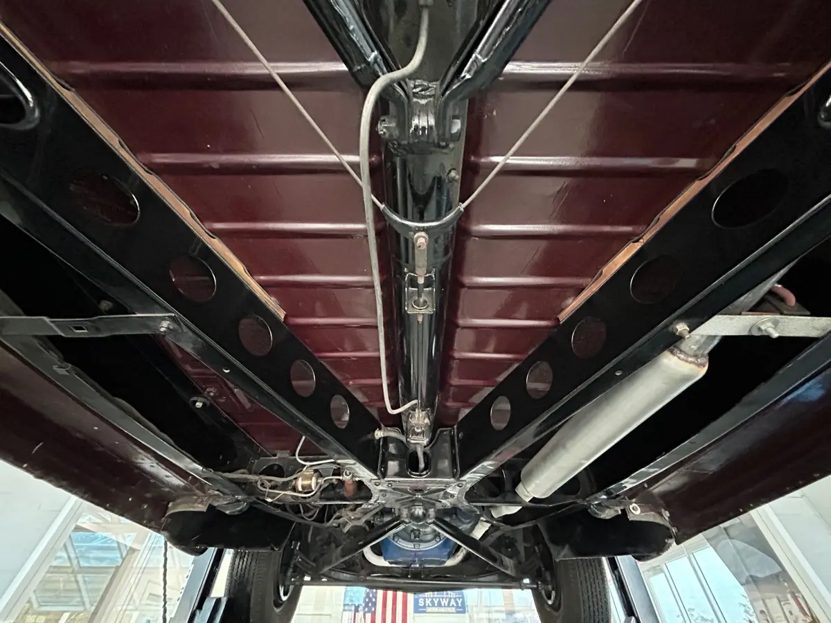 Vehicle photo 50