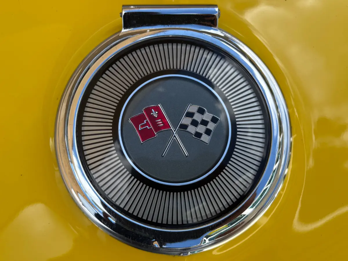 Vehicle photo 29