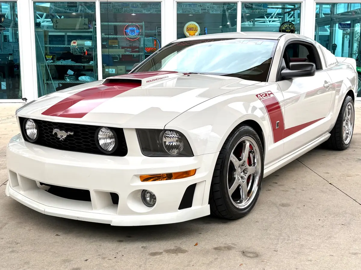Vehicle photo 1