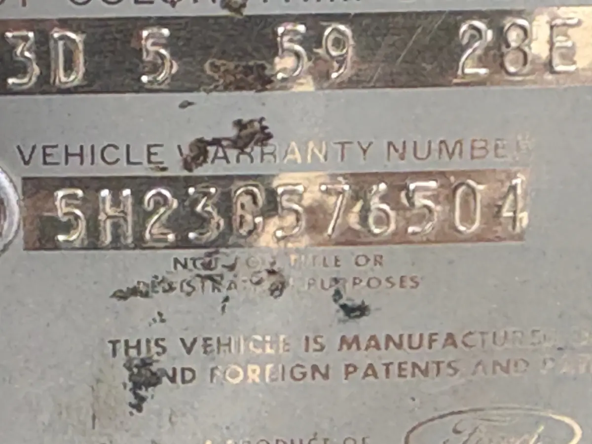 Vehicle photo 26