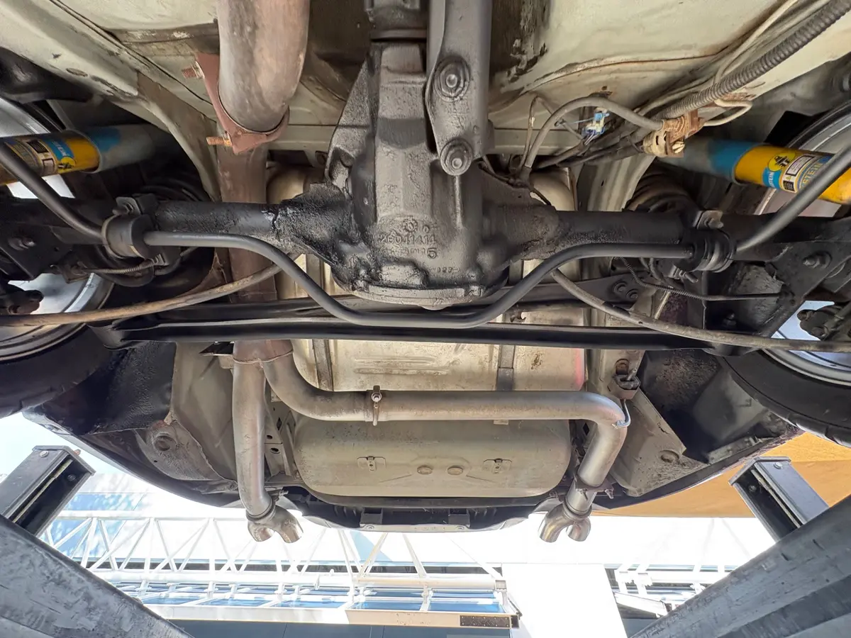 Vehicle photo 60