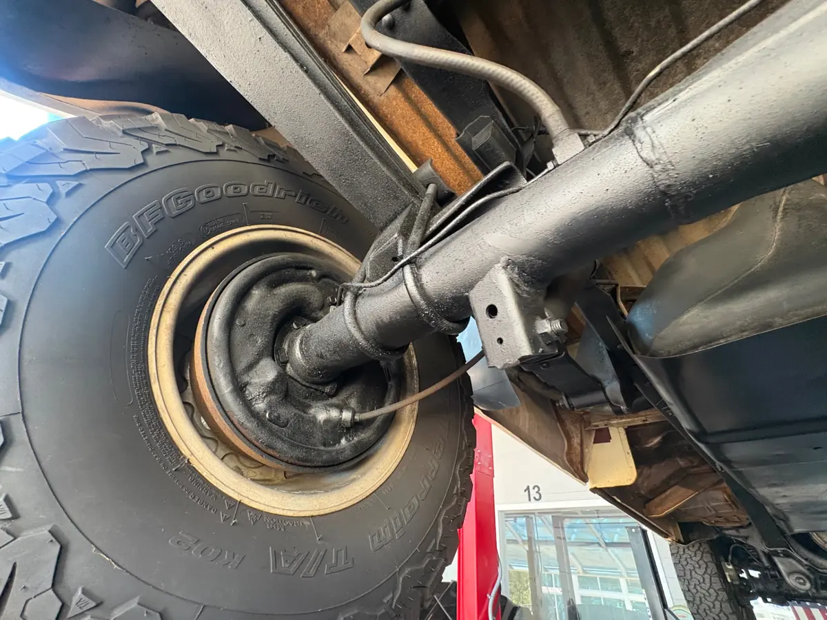 Vehicle photo 45