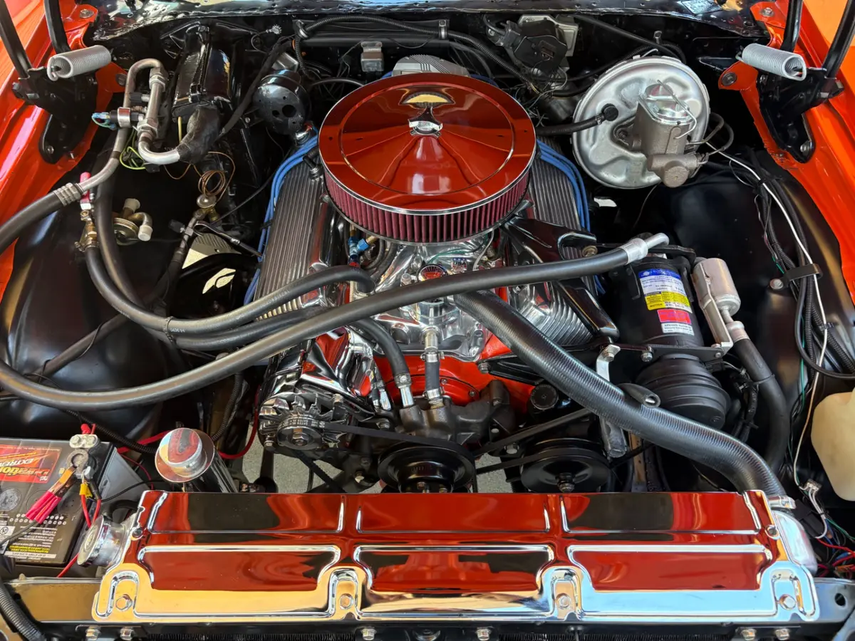 Vehicle photo 29