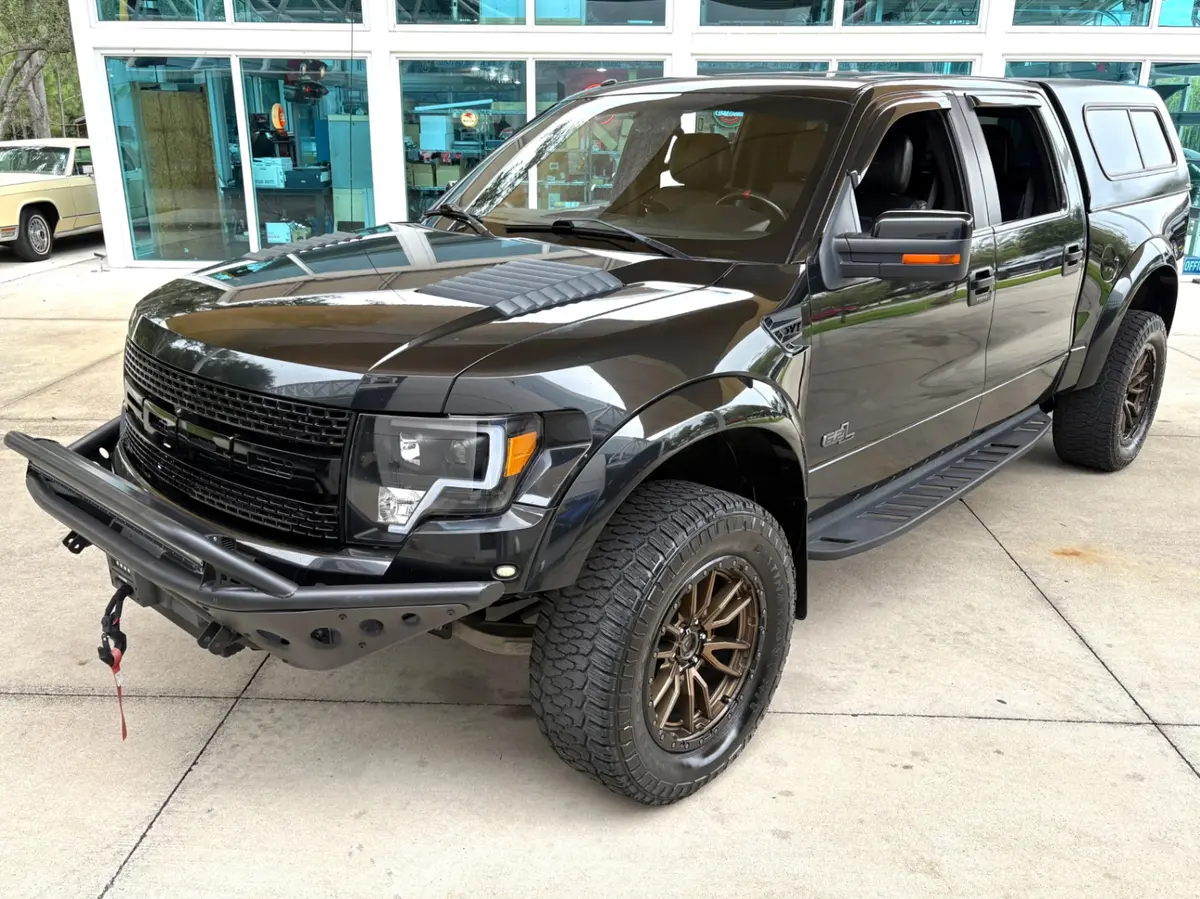 Vehicle photo 20