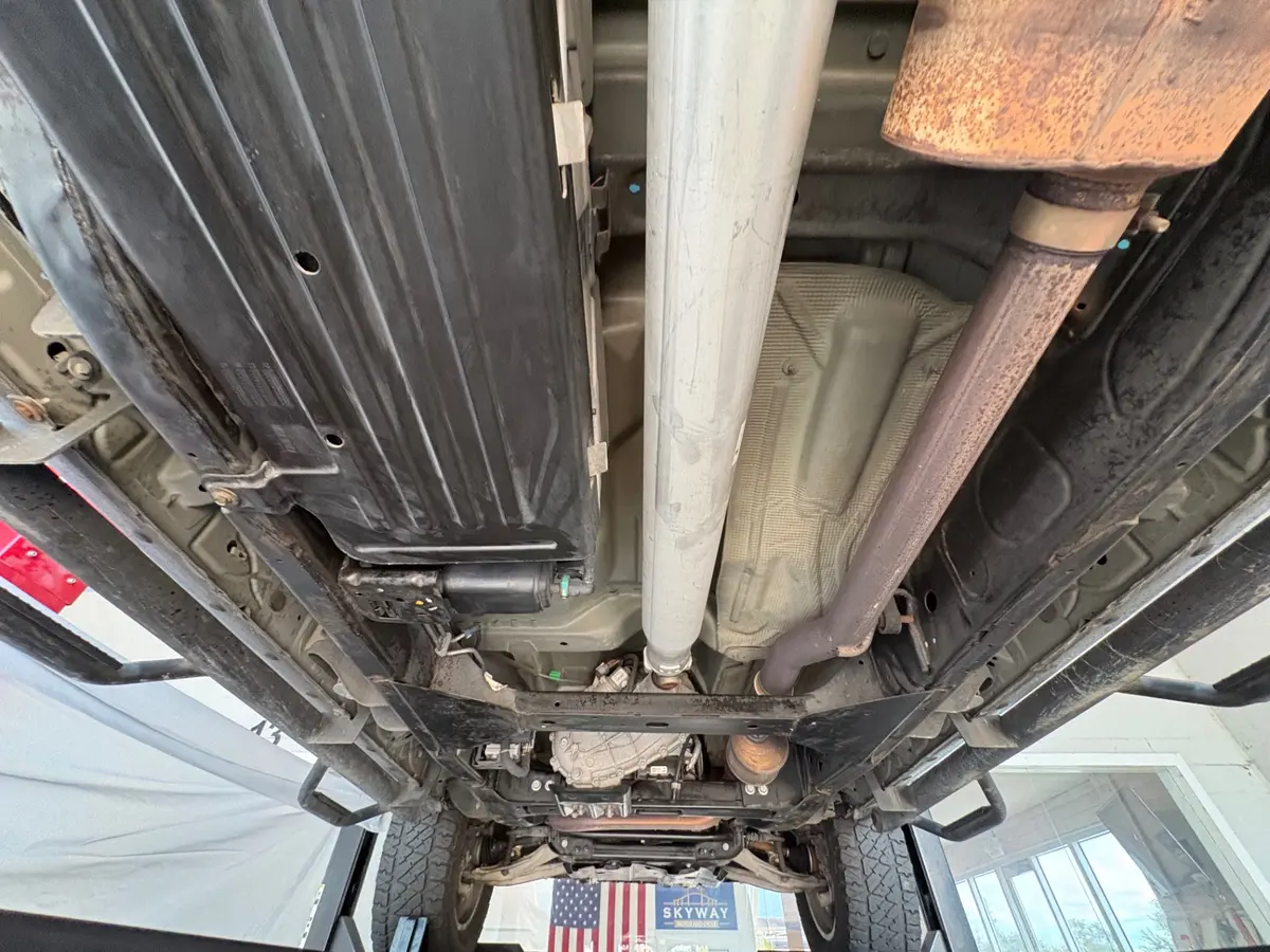 Vehicle photo 53