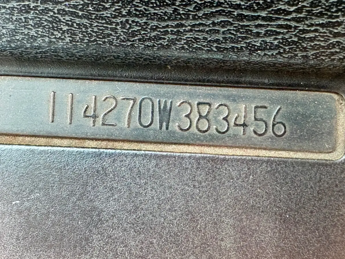 Vehicle photo 26