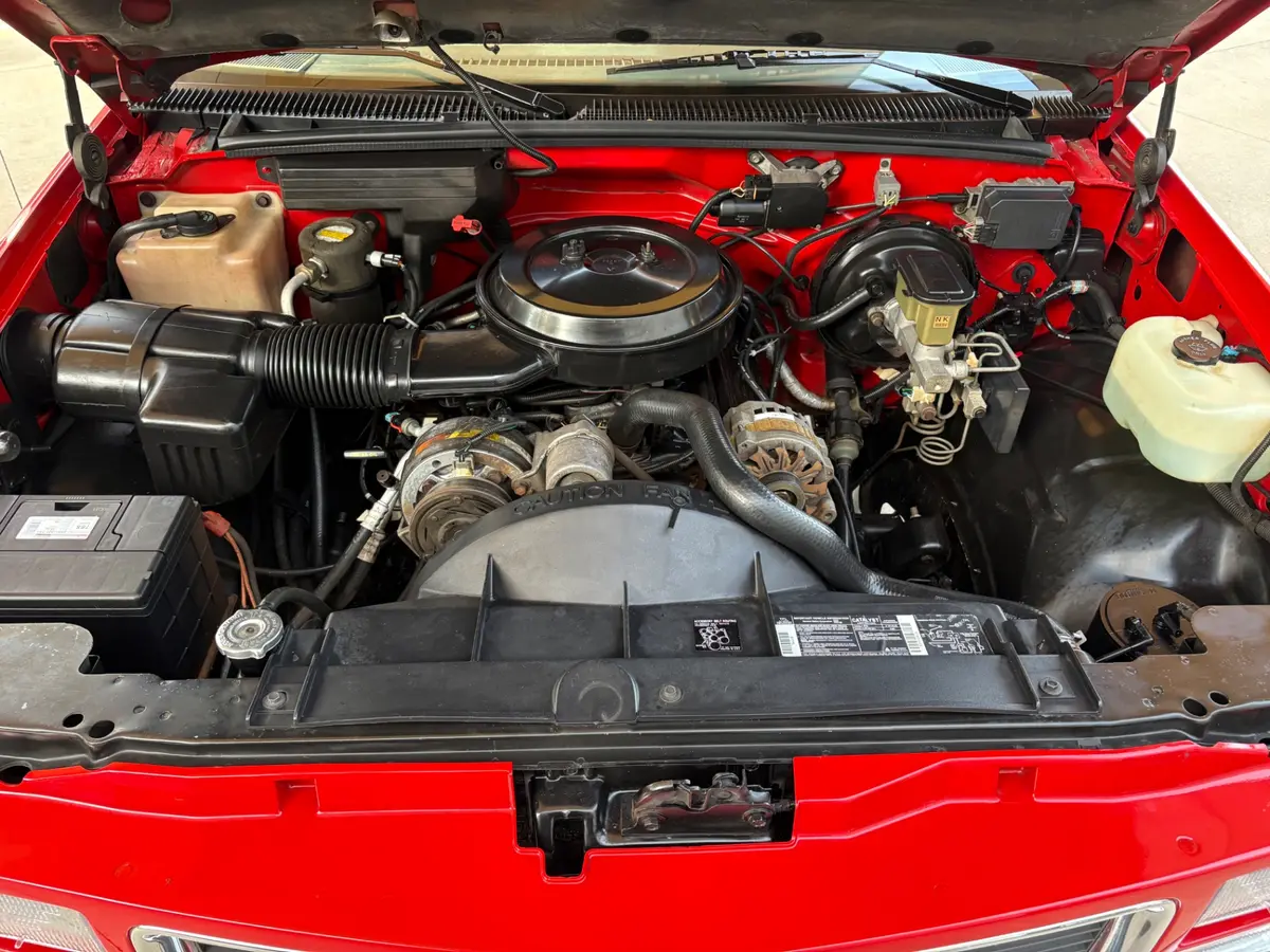 Vehicle photo 27