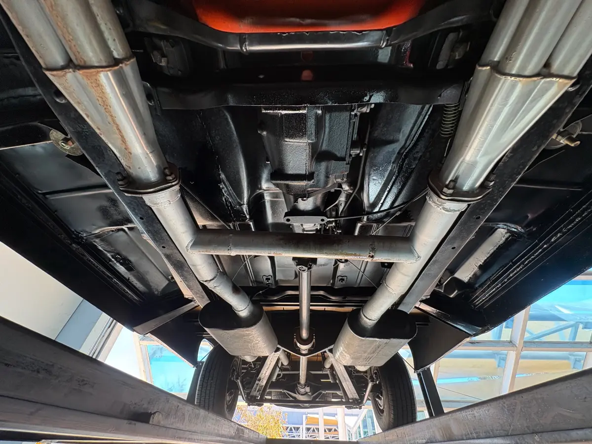 Vehicle photo 51