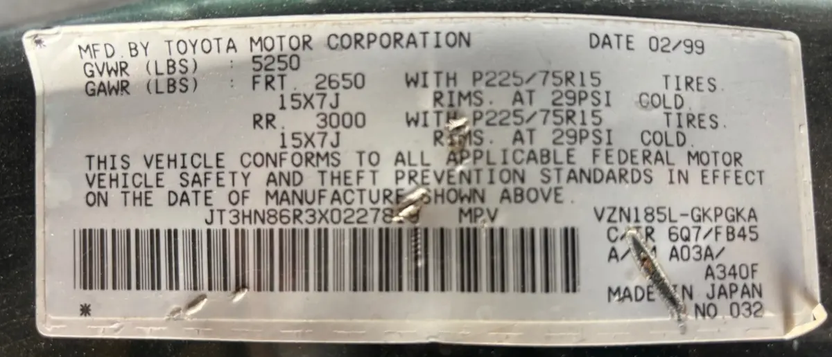 Vehicle photo 12