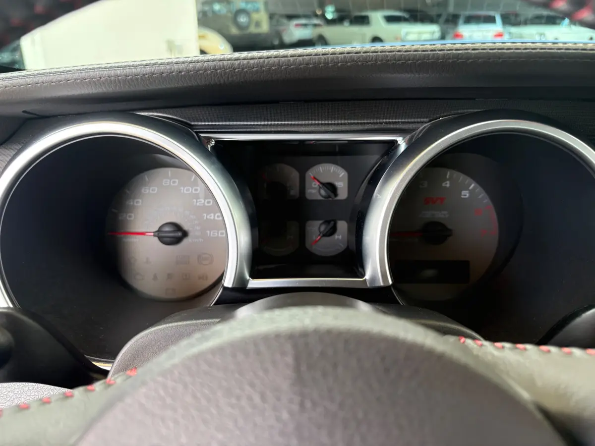 Vehicle photo 40