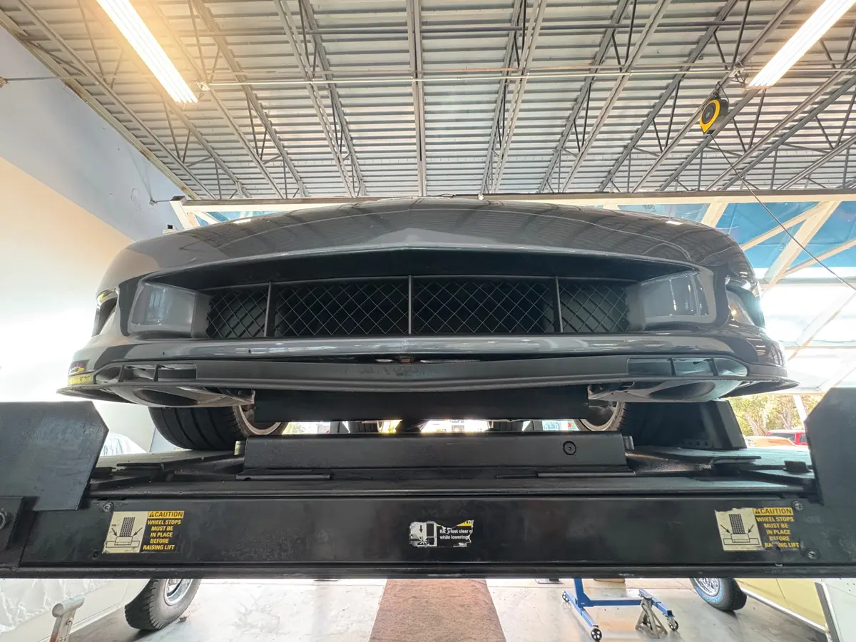 Vehicle photo 56