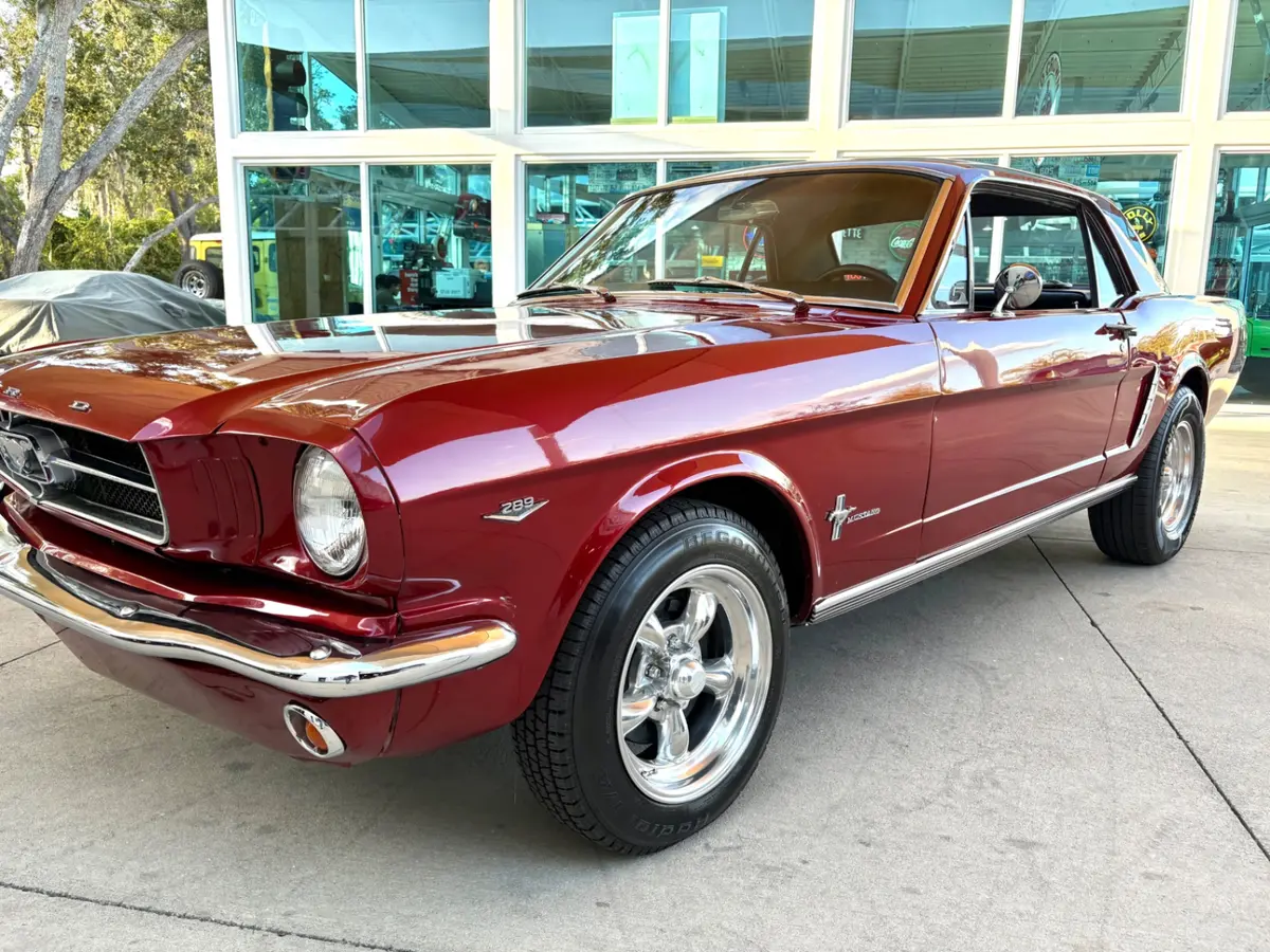Vehicle photo 13