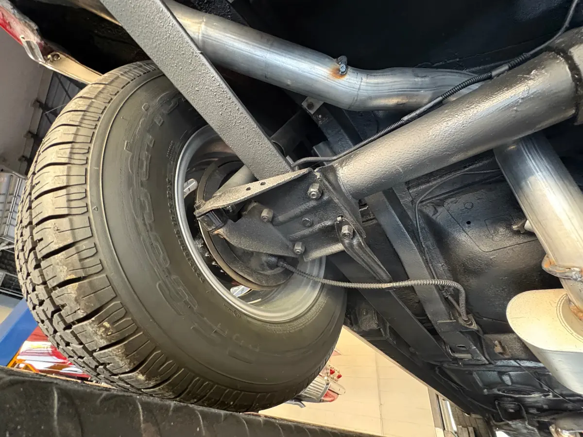 Vehicle photo 48