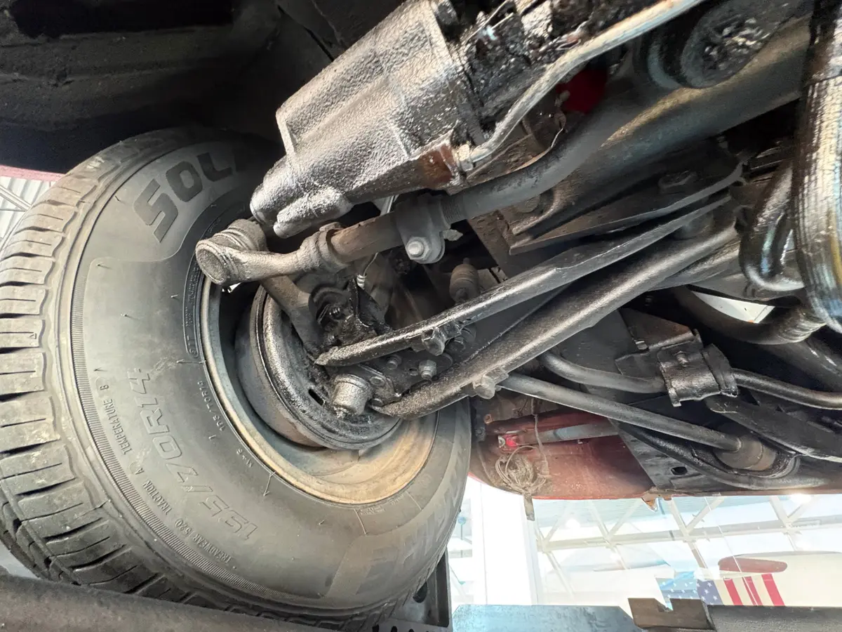 Vehicle photo 50